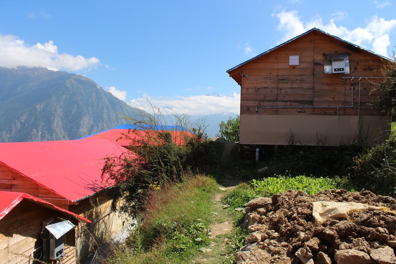 Blue Poppy Resorts Joshīmath Buitenkant foto