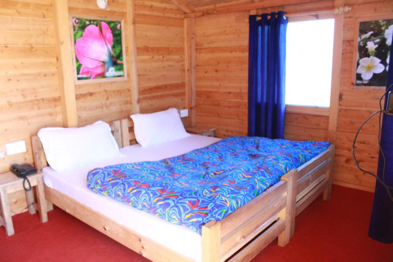 Blue Poppy Resorts Joshīmath Buitenkant foto