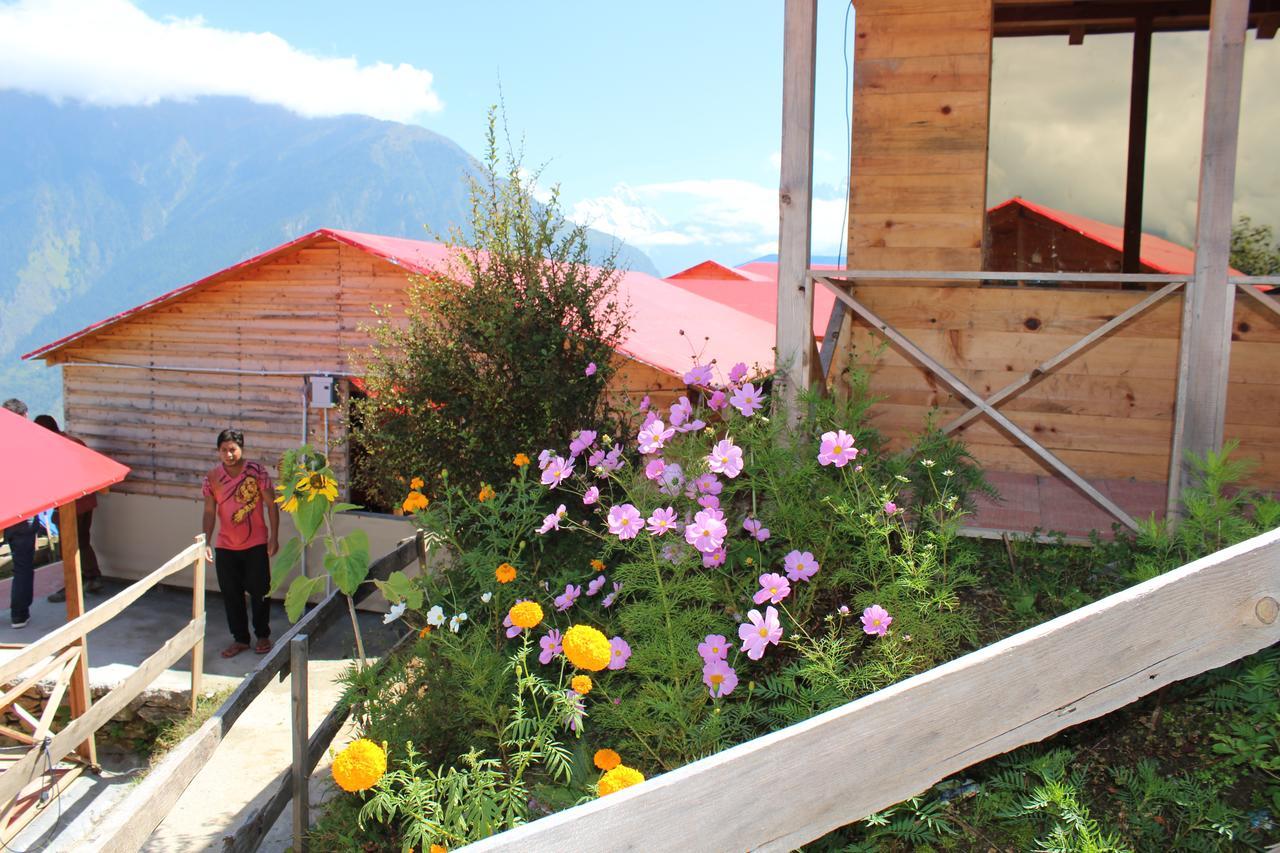 Blue Poppy Resorts Joshīmath Buitenkant foto